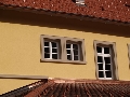 Brgerhaus, Dekorative Fassadengestaltung mit Fensterdecoprofilen